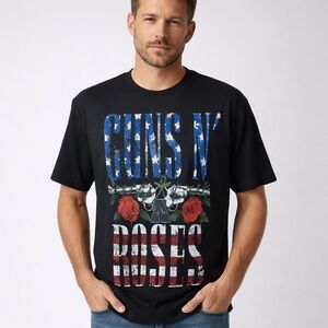 NWT | Guns N’ Roses Graphic Band Tee / Rock n’ Roll T-Shirt | Black | Size Large